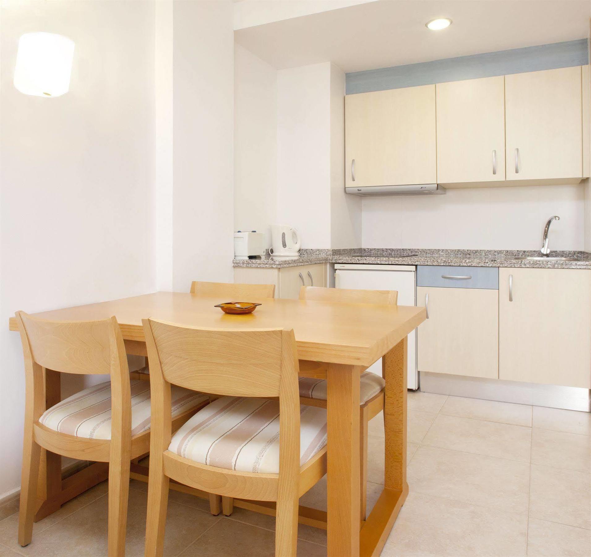 Apartamentos Mar Y Playa Ibiza Kültér fotó